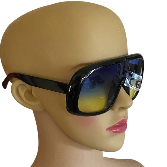 Oversized Shield Gradient Sunglasses Black Frame NWT Maximalist Beach Sunny - Picture 6 of 6